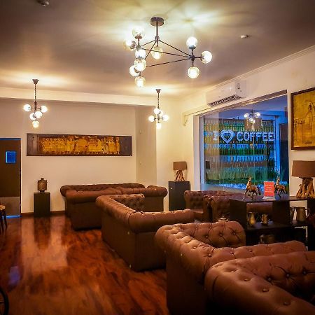 Pearl Royal Hotel, Коломбо Екстериор снимка